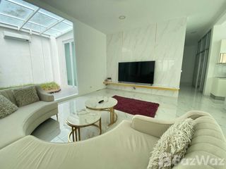 出租 4 卧室 别墅 在 Phuket Town, 普吉