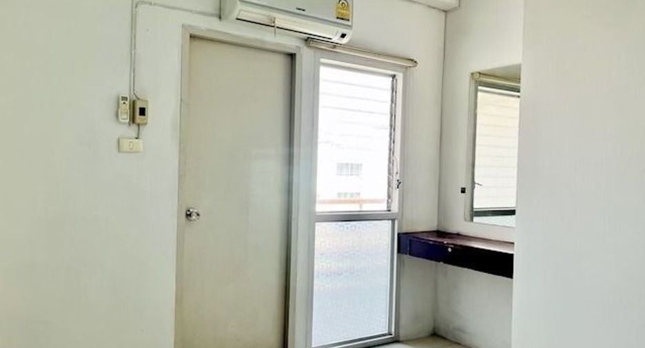 For sale 1 bed condo in Lam Luk Ka, Pathum Thani
