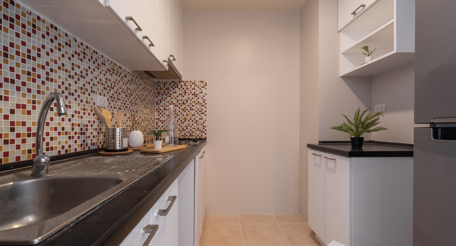 For sale 1 bed condo in Yan Nawa, Bangkok