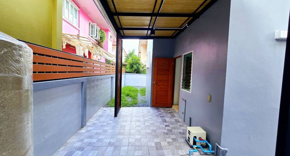 For sale 3 bedrooms house in Khlong Sam Wa, Bangkok