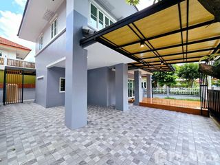 出售 3 卧室 独立屋 在 Khlong Sam Wa, 曼谷
