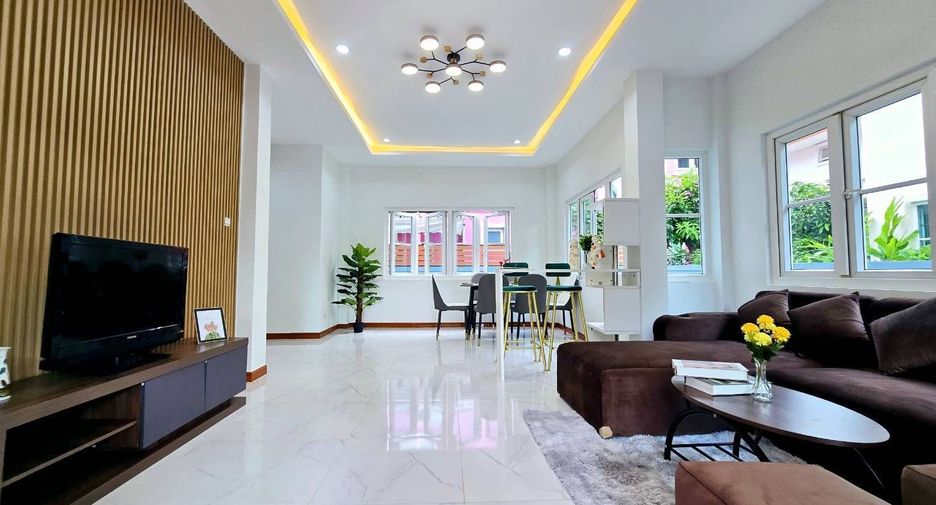 For sale 3 bedrooms house in Khlong Sam Wa, Bangkok
