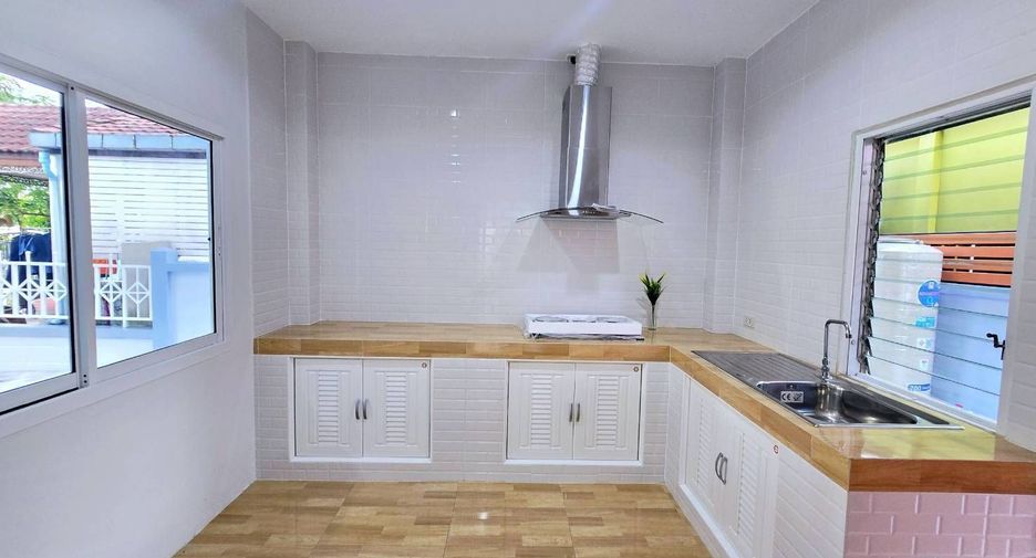 For sale 3 bedrooms house in Khlong Sam Wa, Bangkok