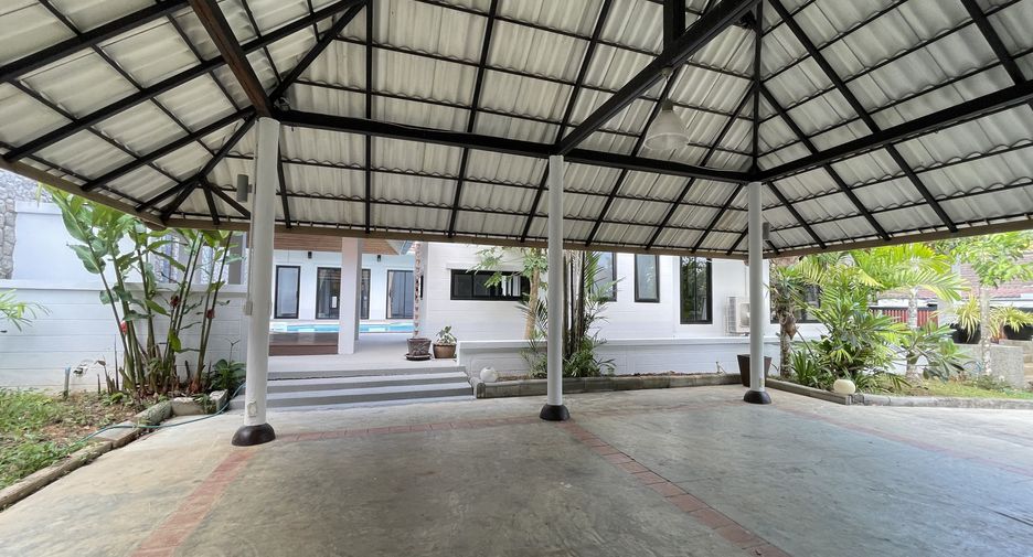For rent 3 bedrooms house in Mueang Phuket, Phuket