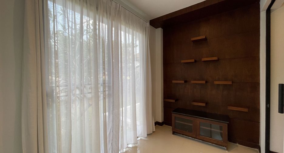 For rent 3 bedrooms house in Mueang Phuket, Phuket