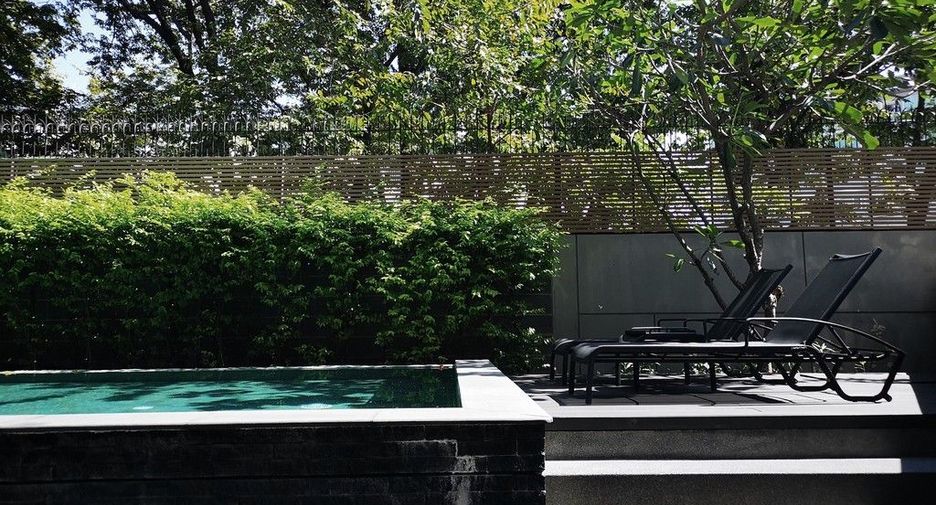 For sale 1 bed condo in Huai Khwang, Bangkok