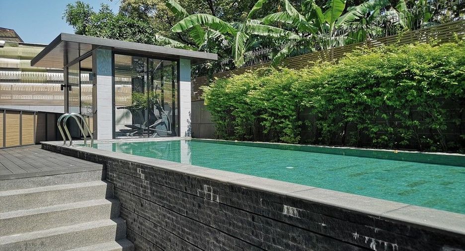 For sale 1 bed condo in Huai Khwang, Bangkok