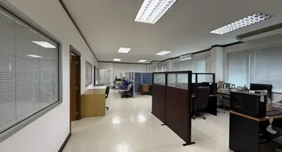 For rent office in Mueang Nonthaburi, Nonthaburi