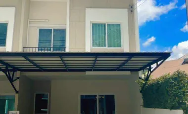 For sale 4 bedrooms townhouse in Khlong Luang, Pathum Thani