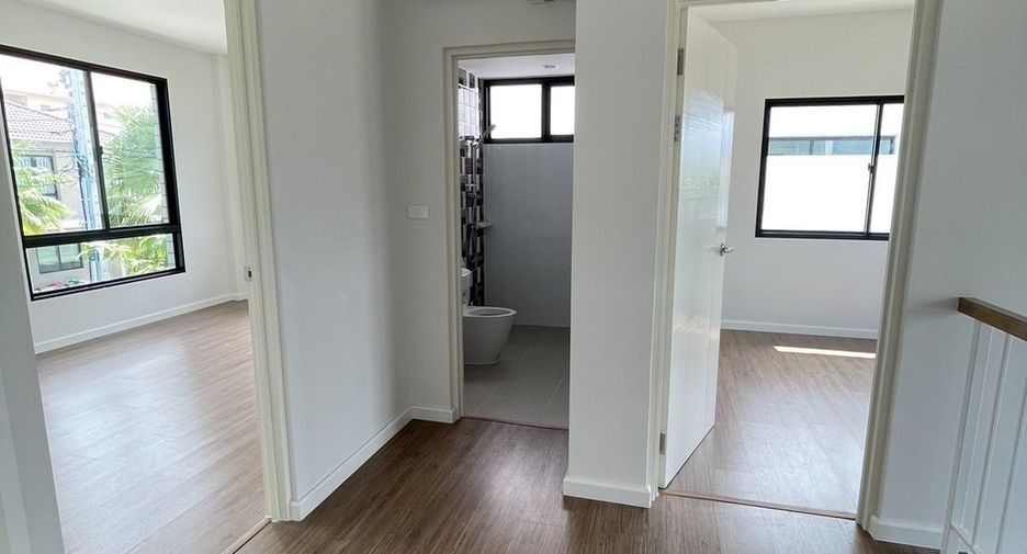 For sale 3 bedrooms house in Prawet, Bangkok