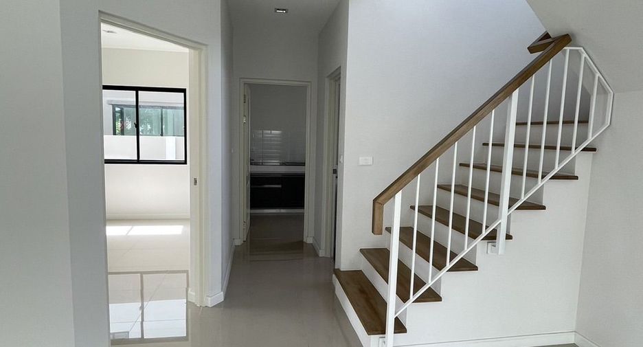 For sale 3 bedrooms house in Prawet, Bangkok