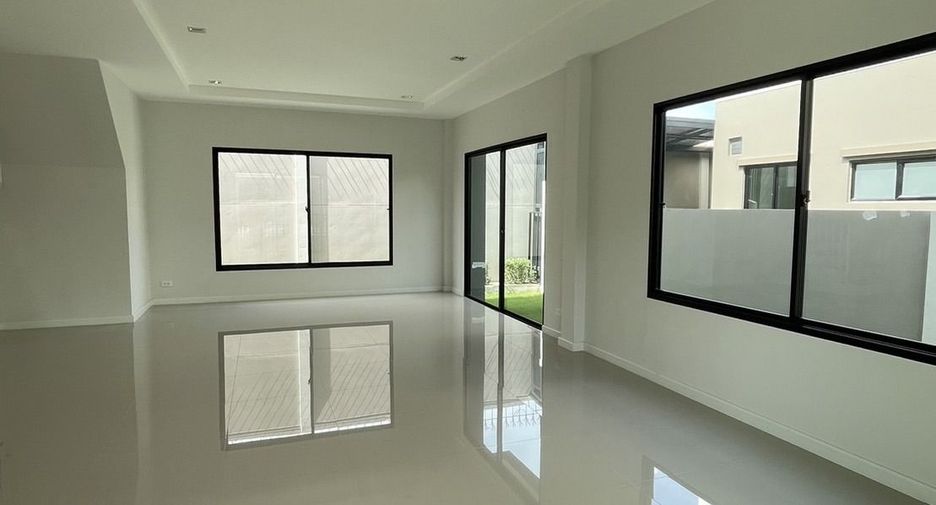For sale 3 bedrooms house in Prawet, Bangkok