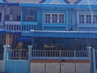 For sale 2 bedrooms townhouse in Mueang Nakhon Pathom, Nakhon Pathom