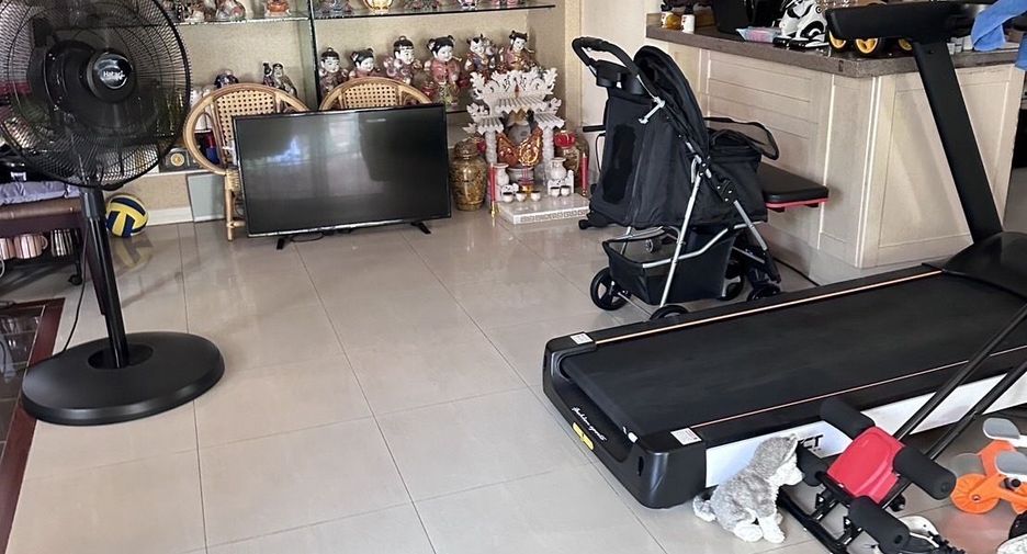 Продажа 3 спальни дом в Сапхан Сунг, Бангкок