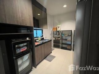 Casa en venta de 4 habitaciones en Khan Na Yao, Bangkok