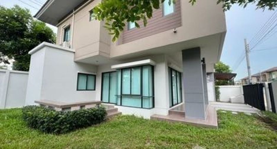 For sale 4 bedrooms house in Khan Na Yao, Bangkok