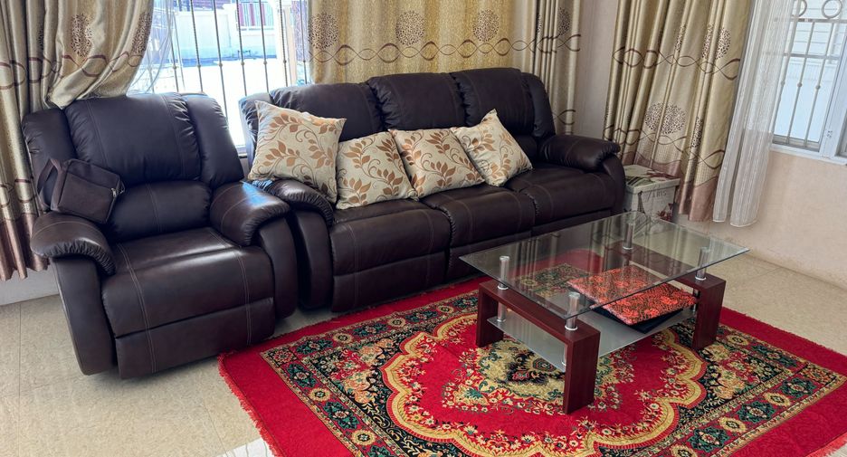 Casa en venta de 3 habitaciones en Ban Bueng, Chonburi