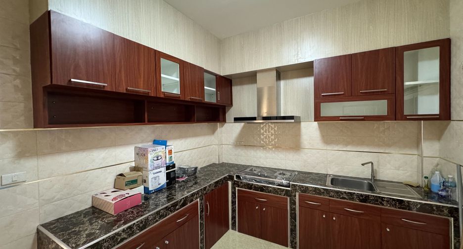 Casa en venta de 3 habitaciones en Ban Bueng, Chonburi