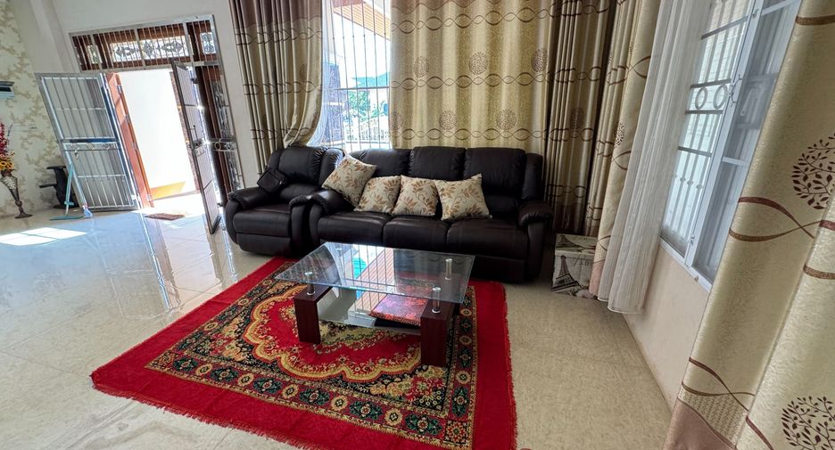 Casa en venta de 3 habitaciones en Ban Bueng, Chonburi