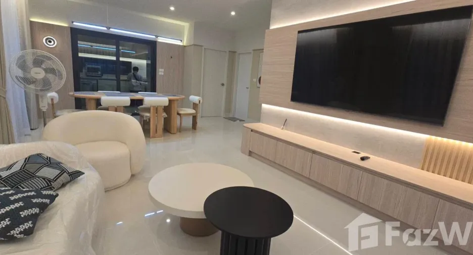 For rent 4 bedrooms house in Mueang Phuket, Phuket