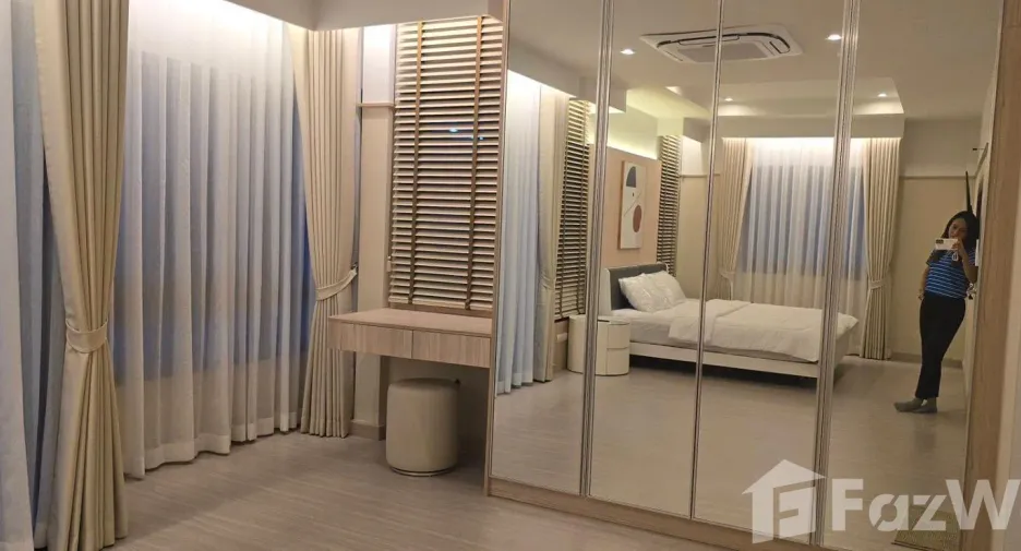 For rent 4 bedrooms house in Mueang Phuket, Phuket