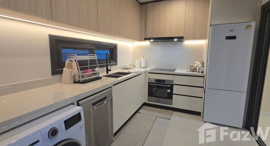 For rent 4 bedrooms house in Mueang Phuket, Phuket