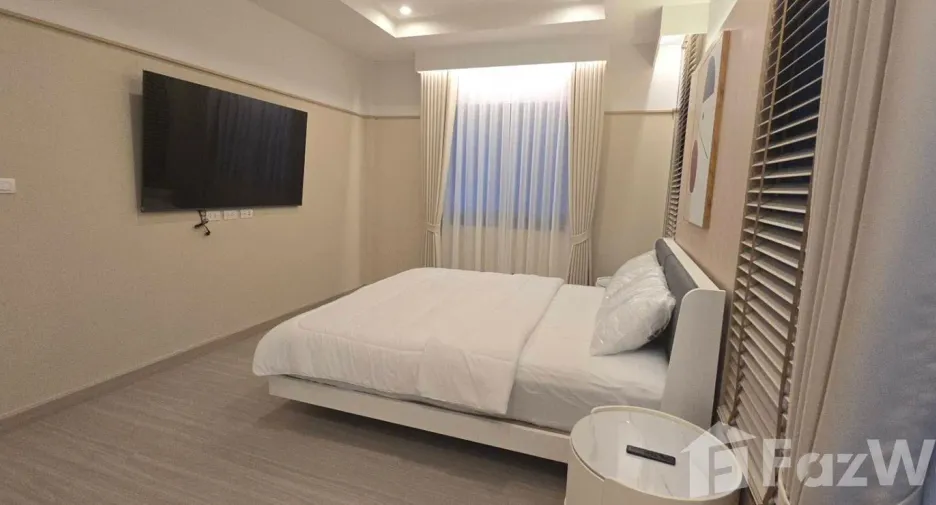 For rent 4 bedrooms house in Mueang Phuket, Phuket