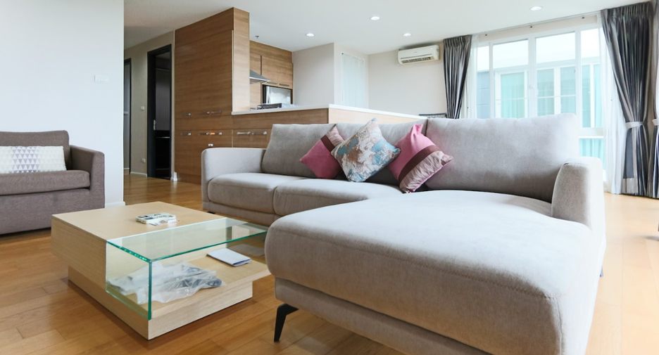 For sale 2 bedrooms condo in Watthana, Bangkok