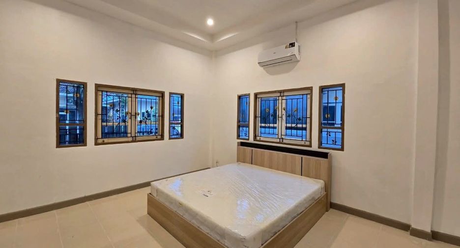 For rent 2 bedrooms house in Mueang Phuket, Phuket