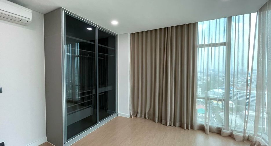 Wohnung zum Kauf mit 2 Zimmer in Bang Rak, Bangkok