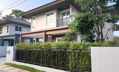 Haus zur Miete mit 4 Zimmer in Mueang Phuket, Phuket
