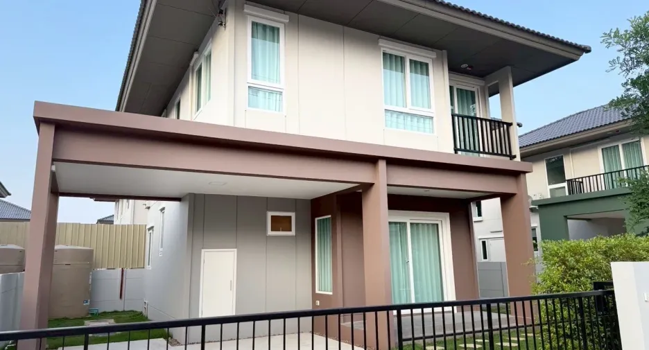 For rent 4 bedrooms house in Mueang Phuket, Phuket