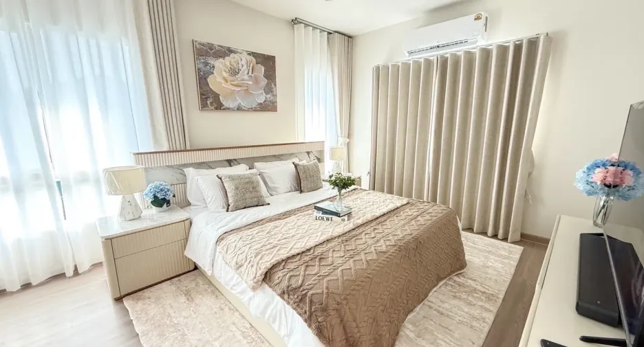 For rent 4 bedrooms house in Mueang Phuket, Phuket