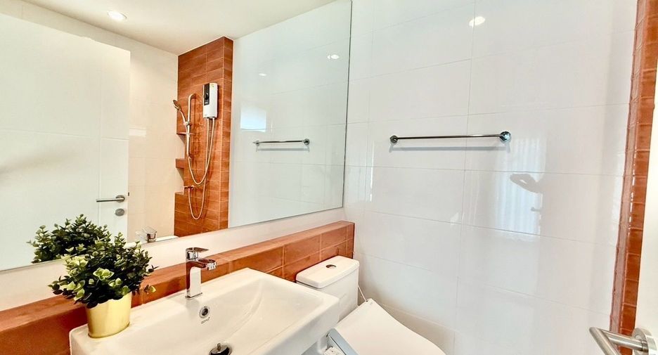 Haus zur Miete mit 4 Zimmer in Mueang Phuket, Phuket
