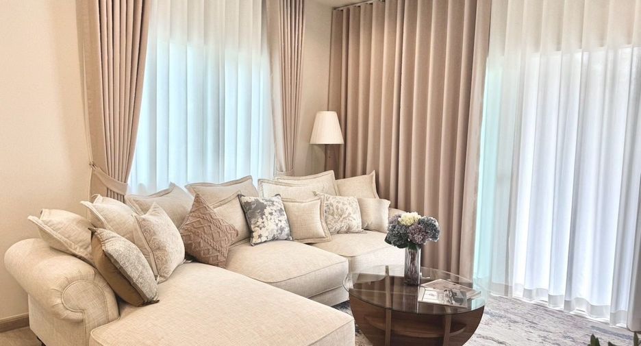 Haus zur Miete mit 4 Zimmer in Mueang Phuket, Phuket