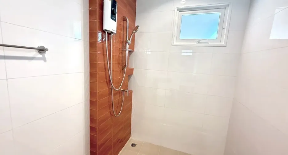 For rent 4 bedrooms house in Mueang Phuket, Phuket
