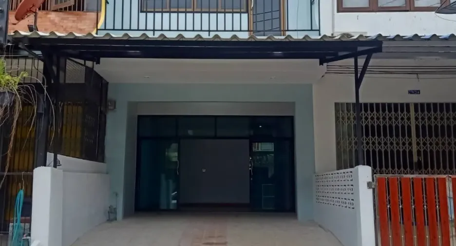 For sale 4 bedrooms townhouse in Mueang Trang, Trang