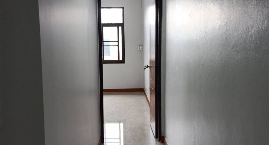 For sale 4 bedrooms townhouse in Mueang Trang, Trang