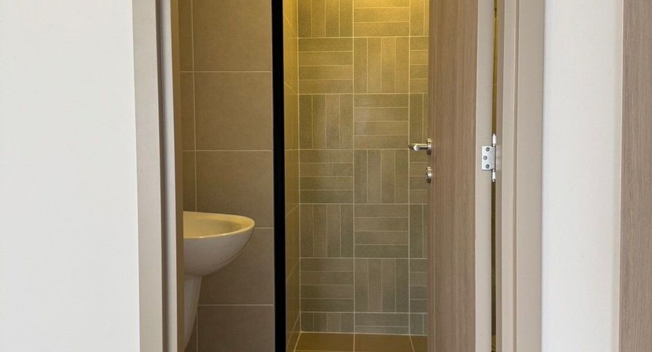 For rent スタジオ condo in Khlong Luang, Pathum Thani