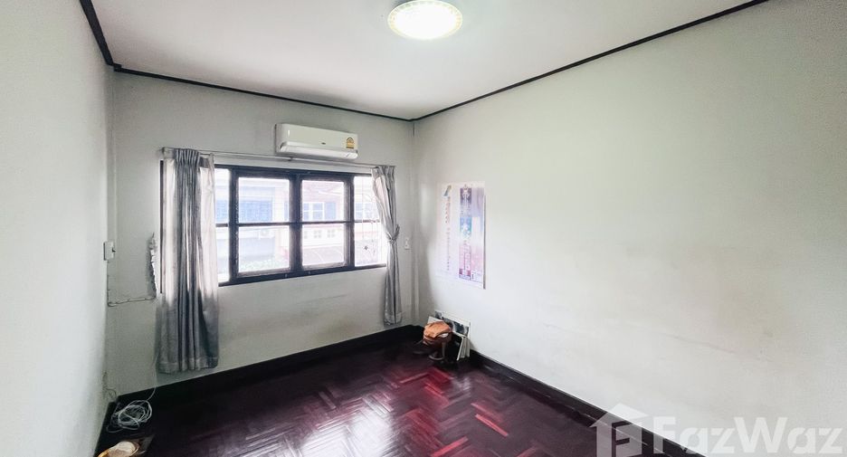 À vendre 3 chambres maison de ville à Bang Kruai, Nonthaburi