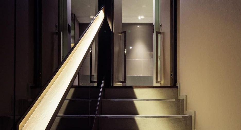For sale 2 ベッドルーム condo in Khlong San, Bangkok