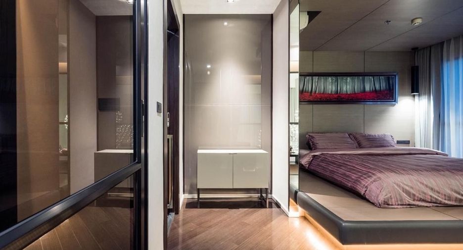 For sale 2 ベッドルーム condo in Khlong San, Bangkok