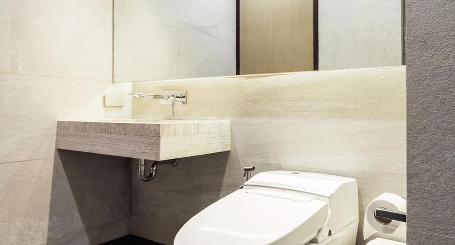 For sale 2 ベッドルーム condo in Khlong San, Bangkok