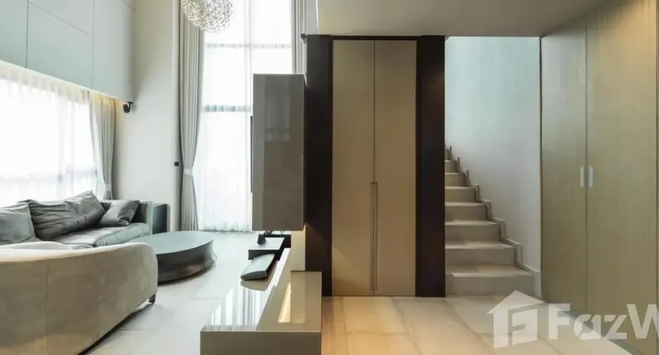 For sale 2 ベッドルーム condo in Khlong San, Bangkok