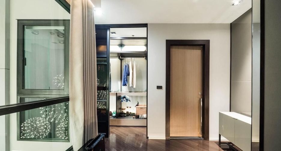 For sale 2 ベッドルーム condo in Khlong San, Bangkok