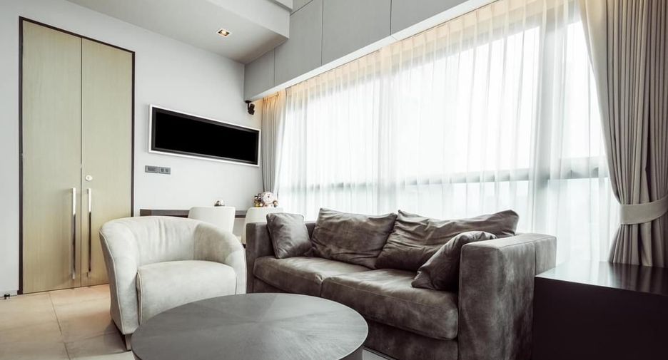 For sale 2 ベッドルーム condo in Khlong San, Bangkok
