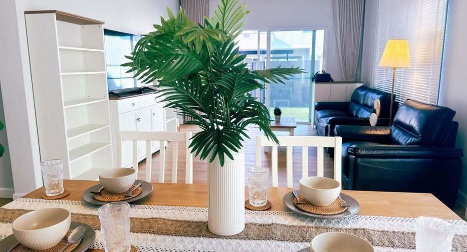 Casa en alquiler de 4 habitaciones en Mueang Phuket, Phuket