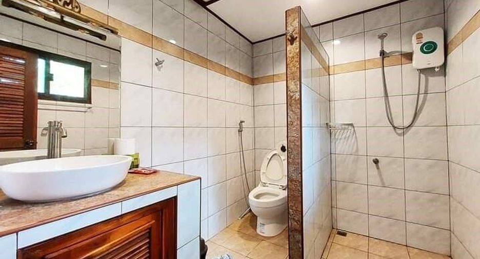 Villa en venta de 8 habitaciones en Mueang Rayong, Rayong