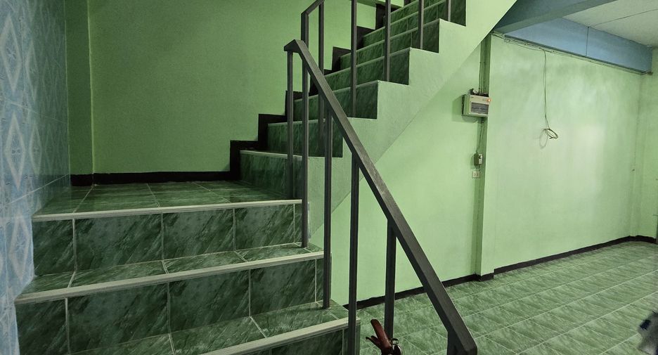For sale 2 ベッドルーム townhouse in Mueang Samut Prakan, Samut Prakan