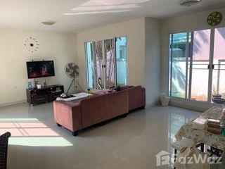Продажа 3 спальни дом в Пращет, Бангкок
